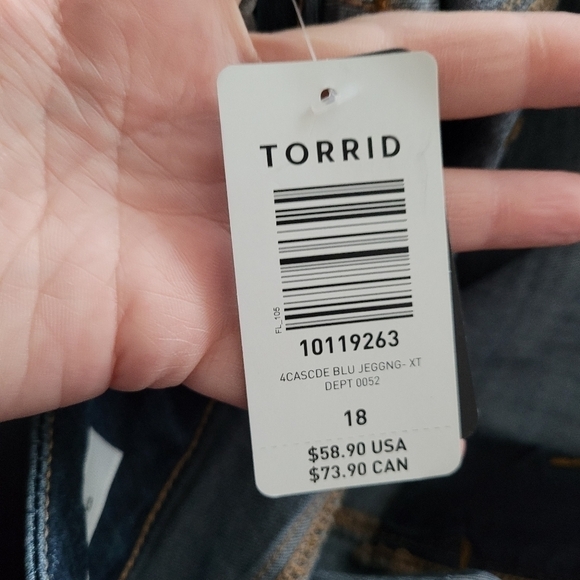 Torrid Jegging Super Stretch Medium Wash - Picture 7 of 8